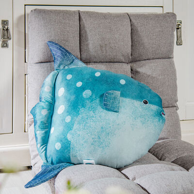 曼波魚造型抱枕