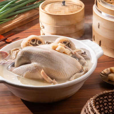 瑤柱金蹄燉全雞