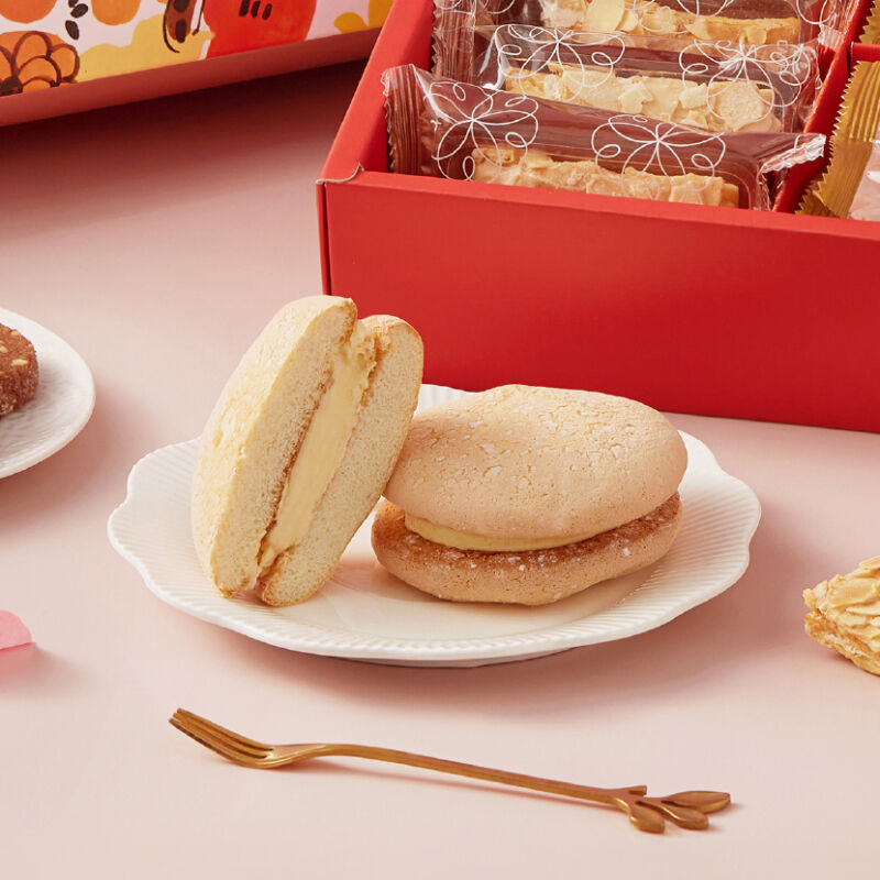 花舞翩翩(A)西點禮盒(布雪蛋糕/千層酥/餅乾), , hi-res image number null